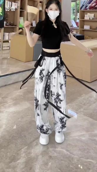 夏季冰丝薄款新国风雪纺阔腿裤女宽松凉凉阔腿裤女款爆款2026新款#强烈推荐 #水墨画裤子 #夏日穿搭
