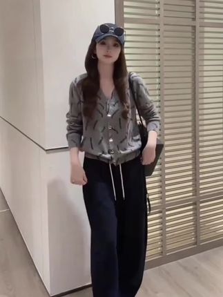 #秋冬穿搭新鲜感在线 #气质穿搭 #简约韩系 #高级感