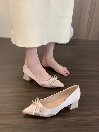 #通勤单鞋 #尖头高跟鞋 #谁穿谁好看 #好穿又好搭 #浅口单鞋