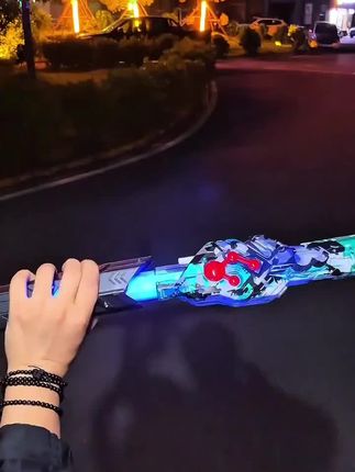 新款正版雷焰双刃伸缩激光剑玩具礼物儿童玩具宝刀男孩发光玩具