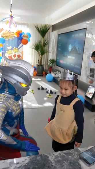 #生日喽#桐桐
是谁这么幸福啊