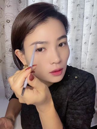 太划算了,买回去练手一点也不心疼!79的眉笔可舍不得这么用!#眉笔 #创作者扶持计划 #上热搜 #大爱官方 #画眉神器