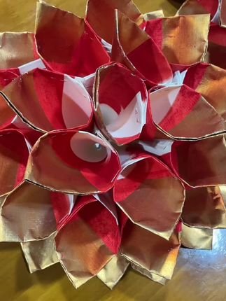 #手工艺品 #潮汕人 的中秋折塔开始啦,繁花似锦太好看啦,材料包橱窗拍@潮汕苗苗布丁3号 @豪° @潮汕苗苗布丁2号 @潮汕苗苗布丁1 @苗苗布丁二姨(绿枫)