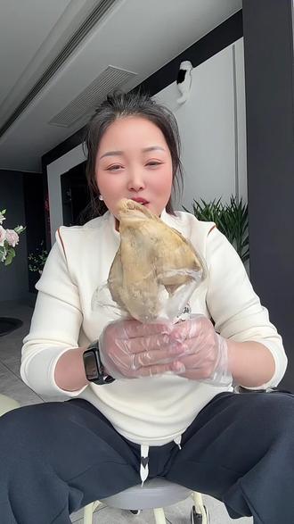 南京盐水味道大鸭腿!这也太香了吧!关键价格还那么划算、大口吃肉真的超过瘾#妈呀太香了 #鸭腿 #太好吃了 #大口吃肉的感觉真好 #太香啦