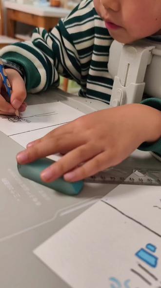 小小梁火柴人作品来了
#没点艺术细胞刷不到 #自学画画打卡 #火柴人 #火柴人绘画 #亲子绘画