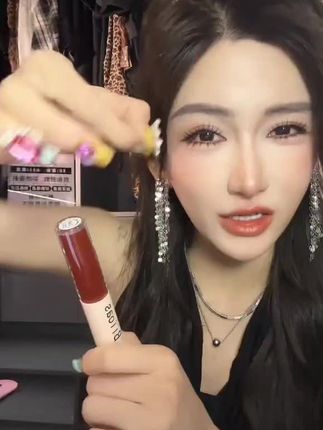 #上热门 【推荐0304色号】雾面&镜面双头唇釉 触感丝滑 一支两用双效唇#每日分享 #口红试色 #语文 #知识分享