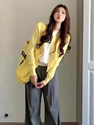 【现货】薄款外搭毛衣外套上衣软糯亲肤外穿针织开衫女百搭V领春秋#针织衫 #开衫针织外套 #薄款针织衫 #百搭针织衫 #针织外套 @抖音小助手 @DOU+小助手 @DOU+上热门