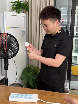 普通家电秒变智能家电,可以手机远程通电断电,定时倒计时 #智能 #智能家居 #智能插座 #电小酷