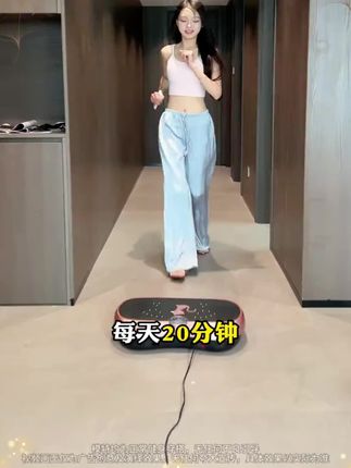 樊少皇同款律动机,一机多用=跑步机+筋膜枪+健腹轮抖抖机健身器材#居家健身器材 #家用健身器材推荐 #抖抖机 #律动机 #居家运动