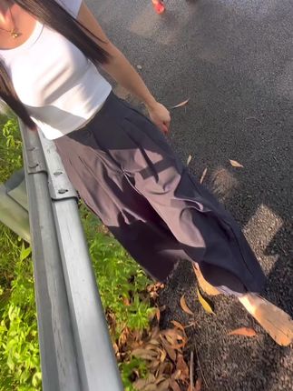 见过世面的女人不会死缠烂打,有品位的男人不会逢人就爱 #夏季穿搭 #显瘦穿搭 #阔腿裤