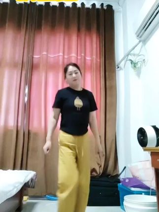 忘记年龄,讨好自己,用自己喜欢的方式生活,简单点,快乐点,一切都是刚刚好,亲们,早安☀️