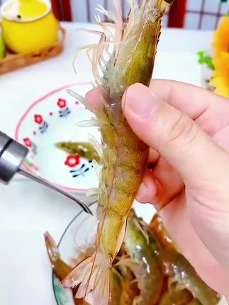 爱吃虾的姐妹们有福了!#厨房好物 #好物推荐🔥 #去虾线神器 #厨房必备神器 #去虾线