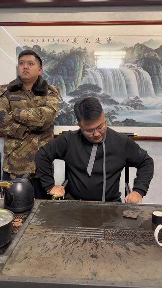 @涛 成功人士的一天#搞笑 #上热门 #臭子与胡 #抖音助手 #反差