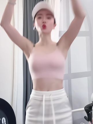 #时尚穿搭推荐官 #美背背心 #美背穿搭 #运动美背背心