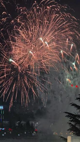 #最美阳泉 #打卡最美夜景烟花秀 “ 馬力全開,幸福加馬, 神馬都好”😍正月十六遛百病~ 此刻,来年,都幸福🥰!!!#全城出动 #接下来像烟花一样灿烂 #阳泉桃河公园