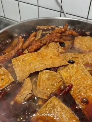 #家乡美食 #无为卤干子 #板鸭汤卤干子 #吃了还想吃 #解馋