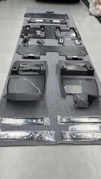 腾势N9原车地板脏乱难打理?一体成型模具地板直接解决 #碳纤维内饰 #商务车改装 #腾势N9 #腾势N9地板 #新能源改装