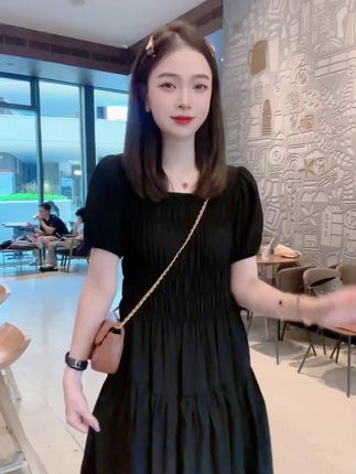 #时尚女装#气质连衣裙#谁穿谁好看@DOU+小助手