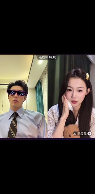 终于不用到处捡赵老师了 终于上自己号直播了
12.11跨12.12凌晨的直播 赵老师辛苦了#赵廷义#梁雯晶 #朝阳似我 #直播录屏