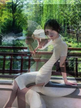 雨儿轻轻飘,心儿似火烧#旗袍 #蛇变美女