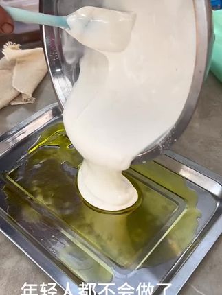 没想到豆面卷子 这么简单,谁还去外面买,贵! #强烈推荐 #老手艺 #手工美食 #豆面卷子 #驴打滚