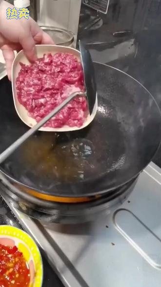 自从有了这个炒菜铲,再也不用担心烫手了 #炒勺 #锅铲 #不锈钢锅铲