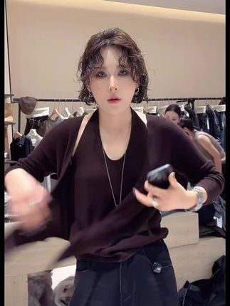 秋季气质显瘦设计感系腰U领假两件针织上衣LK2506052@DOU+小助手 @抖音小助手 @DOU+上热门