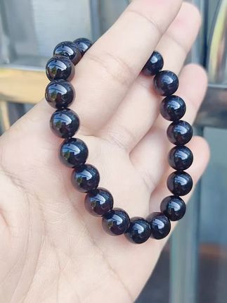 #天然石榴石 #无限回购的宝藏单品 #石榴石手串 #石榴石 #手串