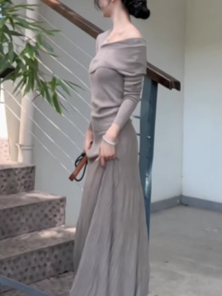 【缪斯的侧影】不规则翻领毛织长袖上衣长款半身裙套装#女装 #穿出高级感 #今日穿搭 #高级感穿搭 ##设计师原创高定女装