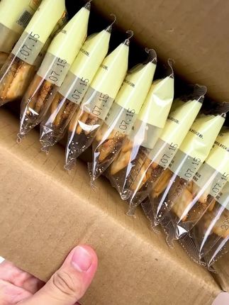 香香脆脆无糖苏打饼干#零食对我下手了 #零食推荐 #追剧小零食 #零食分享 #美味零食