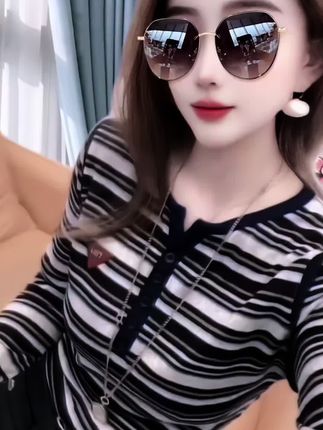 #早秋穿搭公式来了#高个子女生的早秋穿搭 #肉肉女孩的早秋不露腿穿搭#早秋不费力显贵穿搭#早秋穿搭