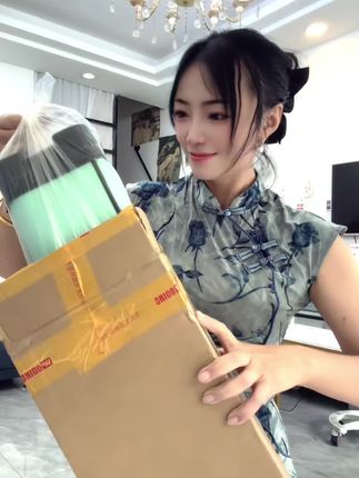 沃鼎,你一个几十豆的单层杆包,要不要这么能装,这个拉链也太丝滑了吧!我的漂桶也住上单间了!#原创视频 #抖音推广 #开箱 #沃鼎钓具 #钓鱼装备