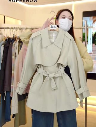 春秋斗篷风衣外套女2025新款设计感复古英伦气质短款小个子大衣#春秋斗篷风衣外套#复古英伦风大衣#小个子短款风衣#ootd穿搭 #超便宜超划算@DOU+小助手