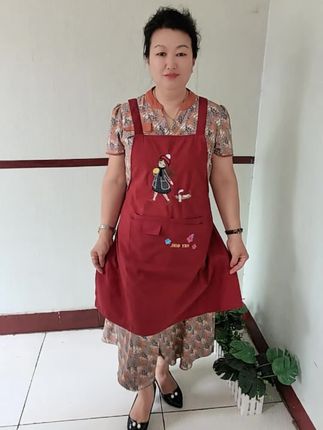 时尚无袖围裙厨房做饭围腰上班工作服轻薄透气#围裙#防水防油#厨房好物 #谁穿谁好看#工作服