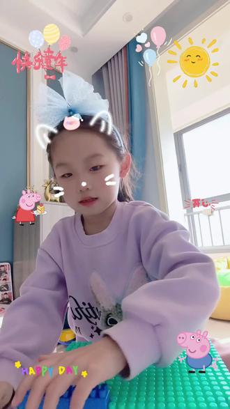 感冒了,没上学,我要搭积木啦