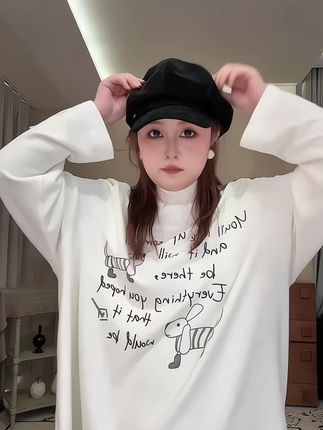 #ootd穿搭 #秋冬穿搭 #显瘦穿搭 #百搭卫衣 #时尚穿搭