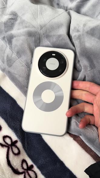 80 Pro Max 这个手机壳质感真的很好。 软鞭防摔,不刮花亮面铝合金