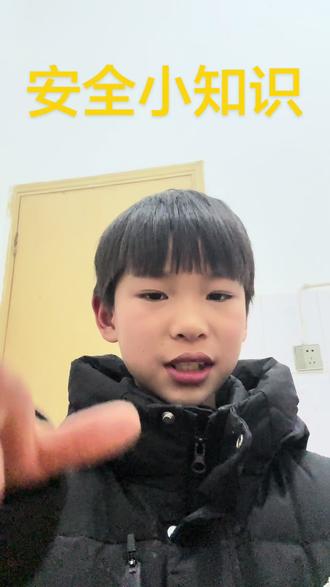 海啸来临前会有哪些现象呢?龙卷风来了该怎么办?看看吧。