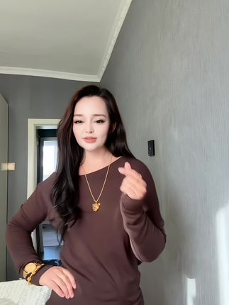 #今日穿搭 #热门音乐🔥🔥🔥🔥 #裙子👗