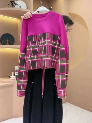 【韩哥女装】2025秋冬新品《花格》花红色拼接格纹圆领卫衣6728-A0#女装穿搭 #时尚气质穿搭 #时尚穿搭时尚穿搭时尚 #秋冬新款