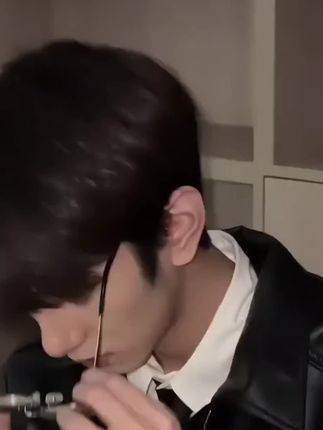 男生女生都可戴的情侣款 #半框眼镜 可配度数,防蓝光,爱了#斯文眼镜男 #眼镜控 #眼镜杀 #眼镜女孩