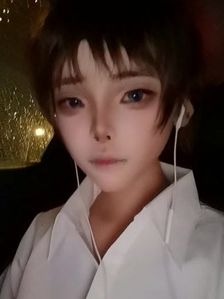 我常感叹人与人之间的关系好如枯叶般易脆#薰嗣 #eva #eva新世纪福音战士 #碇真嗣 #cos