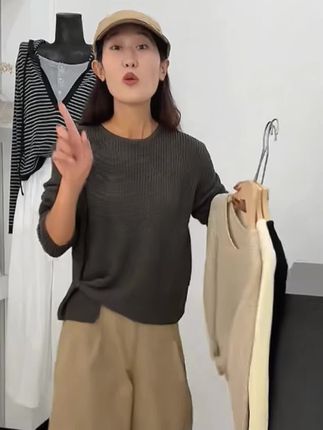 #上热门 韩系设计感下摆提扣针织衫女秋冬百搭简约休闲纯色毛衣#纯色毛衣 #针织衫 #百搭简约 #衣服质量杠杠的好 @DOU+小助手