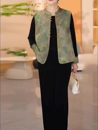 MUYUEZI/中年妈妈秋装新款洋气新中式马甲中老年春秋时尚套装外套#妈妈装#新中式套装#马甲套装#时尚套装#好物分享