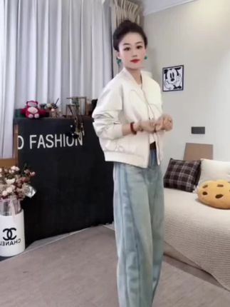 秋季新款休闲百搭时尚上衣女短款简约宽松外套秋季女外套