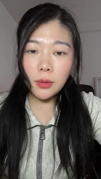 前面说为了跟随普普的脚步,我专门借了三本书。接下来每一本我都会出一个读后感分享,今天是第一本《正向养育》,家里有小朋友的姊妹也可以去借来看看,说实话,有些东西作者本人也说了,说起来容易做起来确实难,就像我,看时满心想着要怎么正向养育我的宝宝,刚看完就打了我的宝宝一顿😮💨但不管怎么说,看看没坏处#正向养育 #读后感 #阅读分享 #唠嗑 #家庭教育