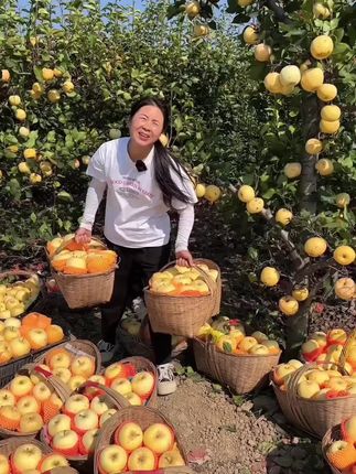 夸孩子也是一门学问要用对方式,不然只能适得其反。#亲子教育 #育儿 #家庭教育 #父母课堂 #干货分享