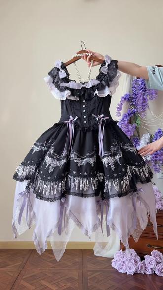 花匣的紫藤,品一品黑色!
#吃我一波lolita安利 #lolita安利 #花与珍珠匣