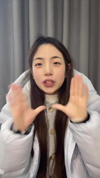 会斗嘴的小火人见过吗 #多闪app #小火人AI聊天 #多闪