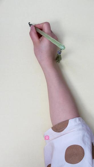 复瓣菊花画法,国画零基础入门 不是花中偏爱菊,此花开尽更无花。#不是花中偏爱 #复瓣菊花 #百young非遗计划 #国画零基础 #写意花鸟